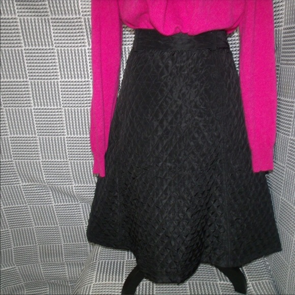 Black quilted skirt - Picture 3 of 6
